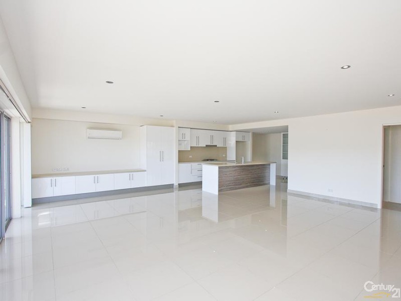 2/78 Albert St, Warners Bay NSW 2282