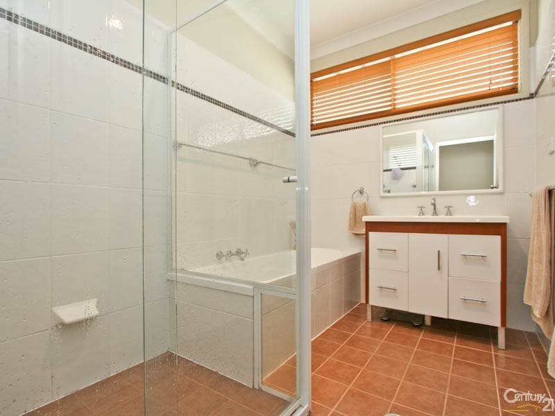 9 Moola Avenue, Valentine NSW 2280