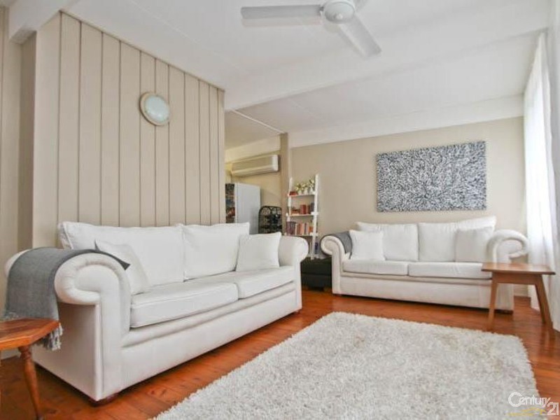 27 Margaret Street, Warners Bay NSW 2282