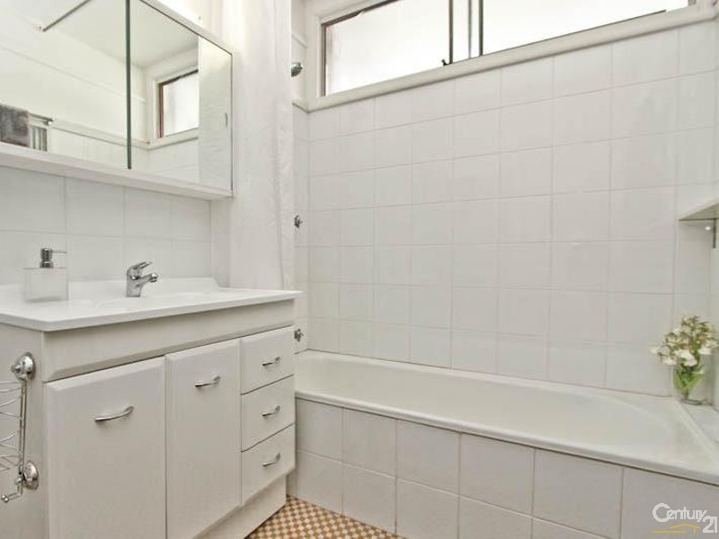 27 Margaret Street, Warners Bay NSW 2282