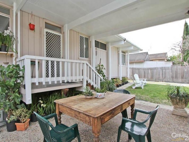 27 Margaret Street, Warners Bay NSW 2282