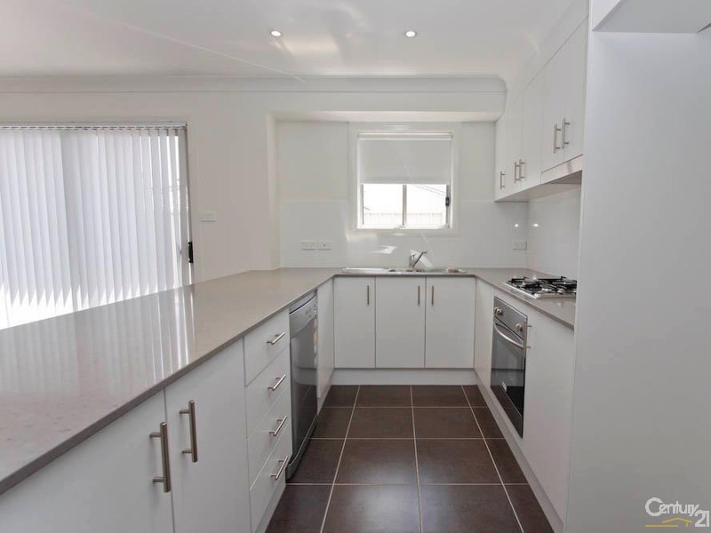 61 Dalmeny Drive, Macquarie Hills NSW 2285