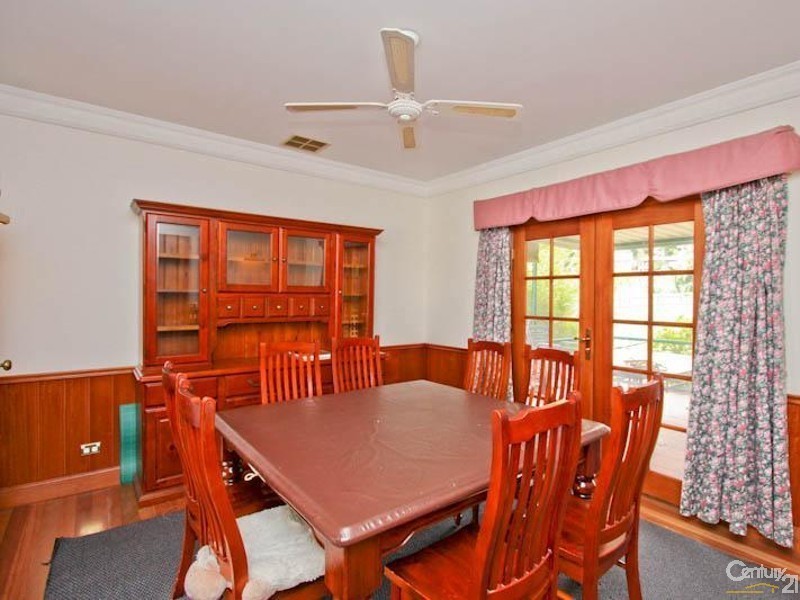 9 Boatmans Row, Eleebana NSW 2282