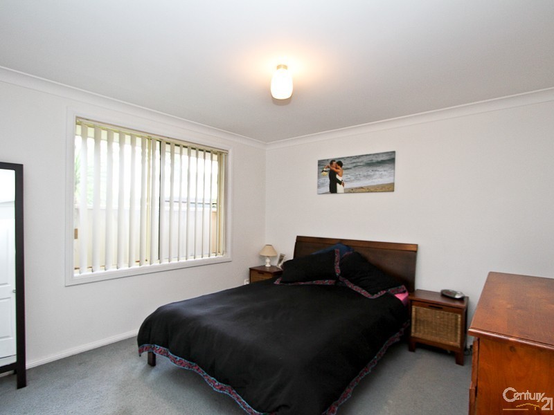 2/156 Medcalf Street, Warners Bay NSW 2282