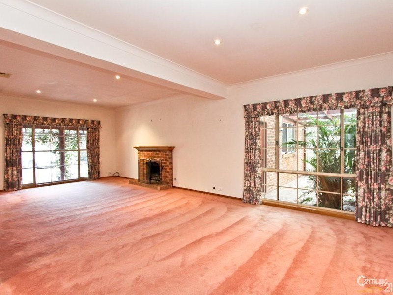 7 Monarch Crescent, Valentine NSW 2280