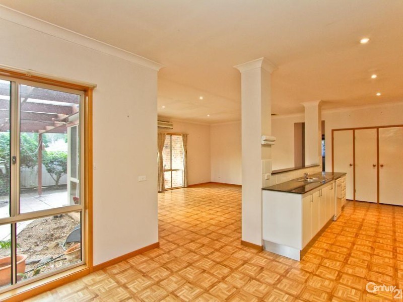 7 Monarch Crescent, Valentine NSW 2280