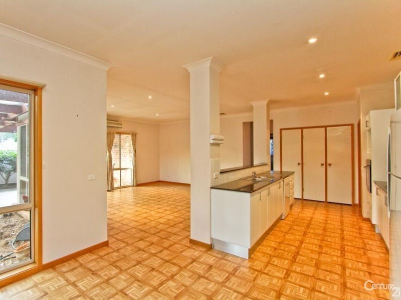 7 Monarch Crescent, Valentine NSW 2280