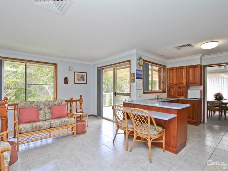 93 Connaught Road, Valentine NSW 2280