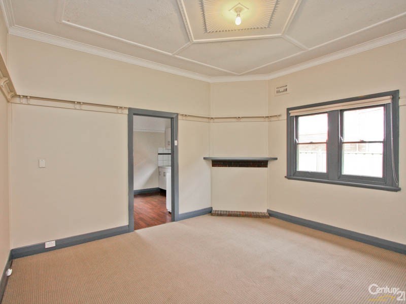 30 Dickinson Street, Charlestown NSW 2290