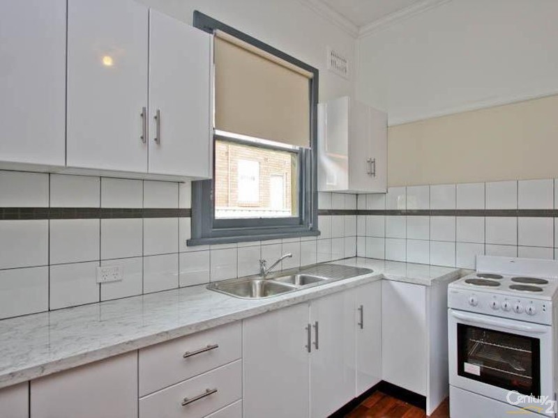 30 Dickinson Street, Charlestown NSW 2290