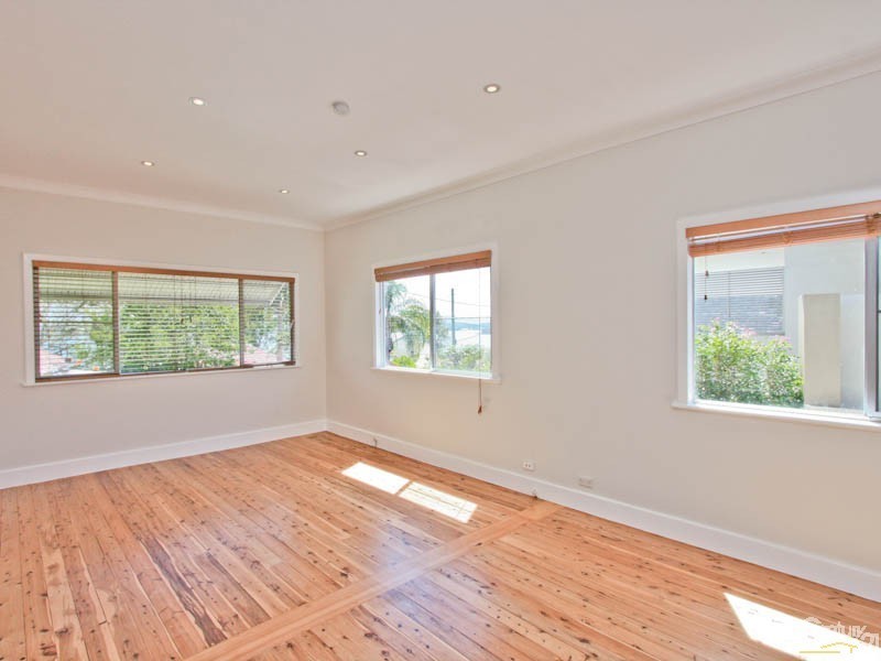 20 Beryl Street, Warners Bay NSW 2282