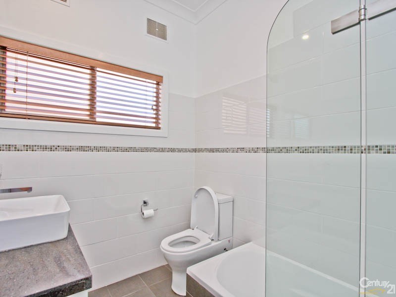 20 Beryl Street, Warners Bay NSW 2282