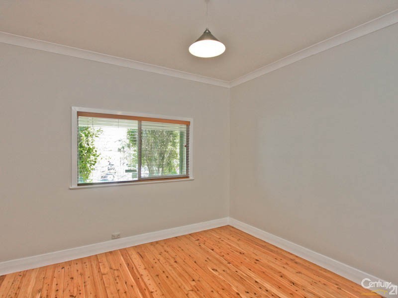 20 Beryl Street, Warners Bay NSW 2282