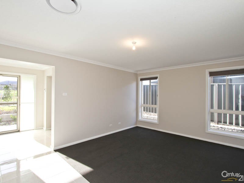 24 Makoro Avenue, Fletcher NSW 2287