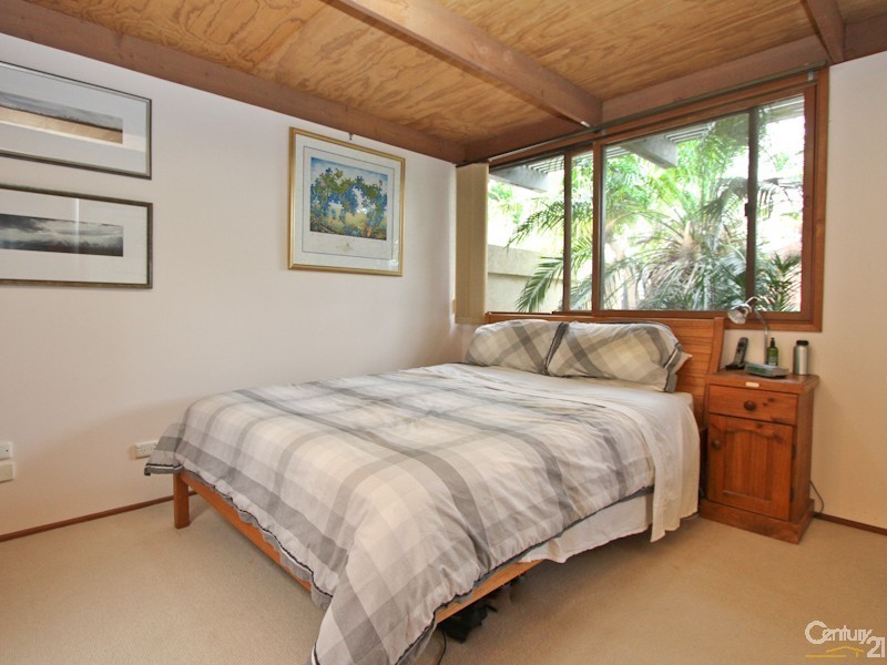 25 Seaview Close, Eleebana NSW 2282