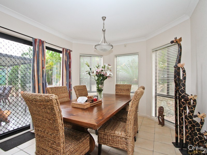 56 Churnwood Dr, Fletcher NSW 2287