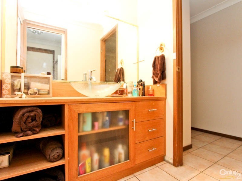 54 Walumbi Avenue, Tingira Heights NSW 2290