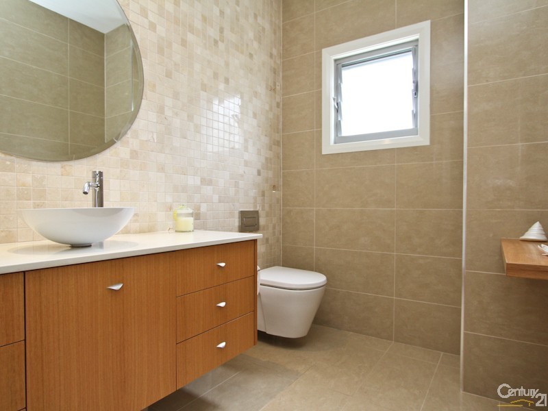 67 Ross Street, Belmont NSW 2280