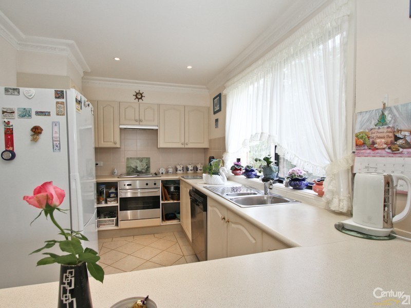 2/30 Boatmans Row, Eleebana NSW 2282