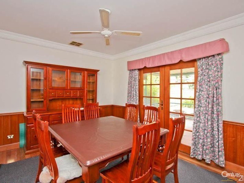 9 Boatmans Row, Eleebana NSW 2282