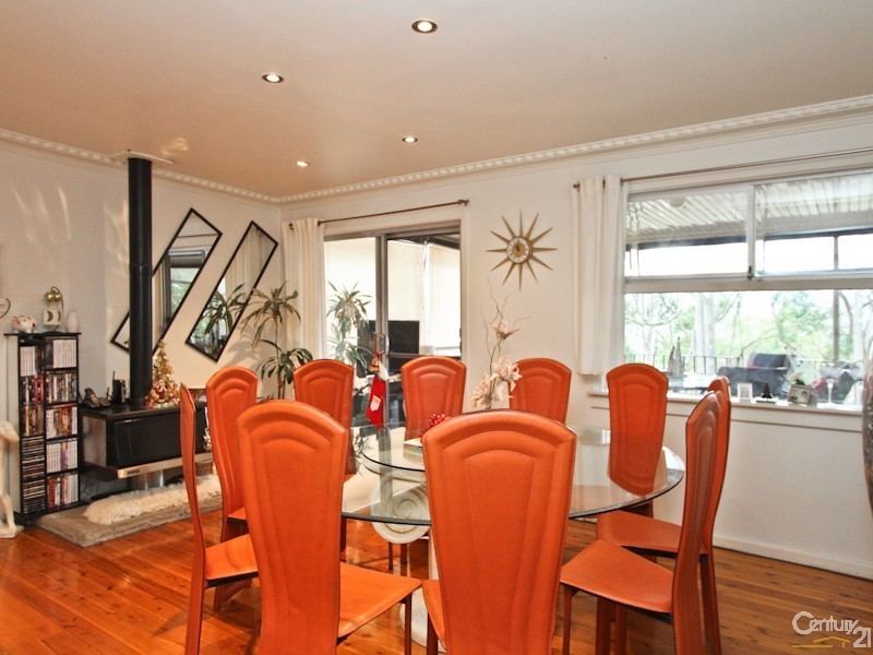 7 Gregory Parade, Warners Bay NSW 2282