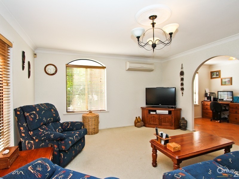 99 Wyndham Way, Eleebana NSW 2282