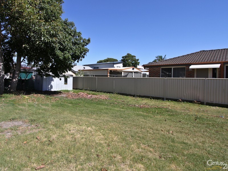 15 Faymax Street, Pelican NSW 2281