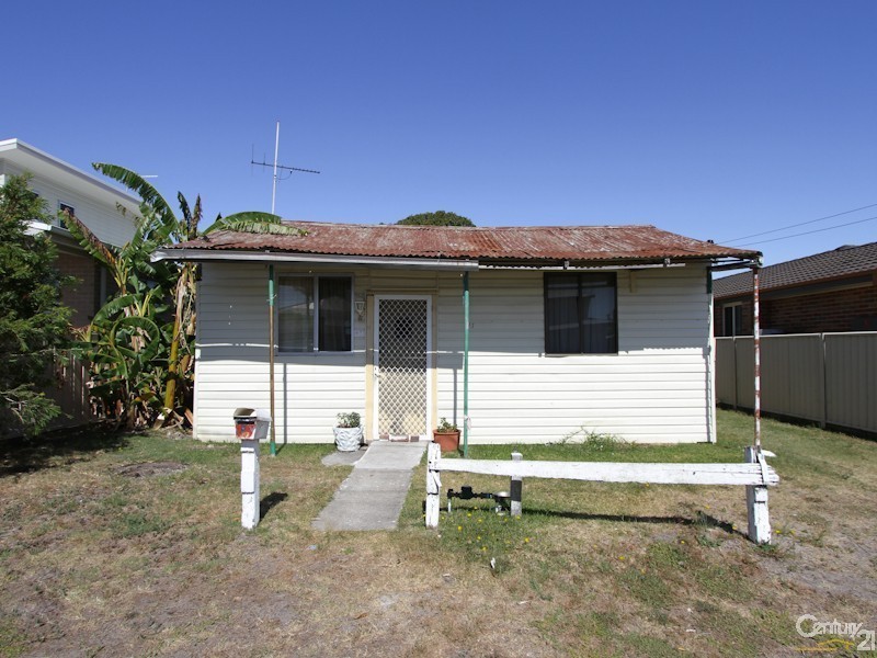 15 Faymax Street, Pelican NSW 2281