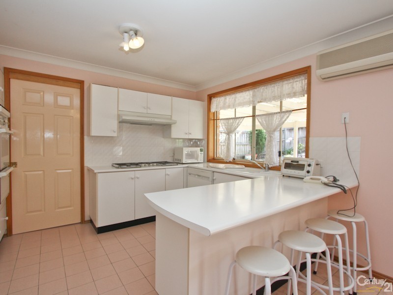 9 Warwick Way, Valentine NSW 2280