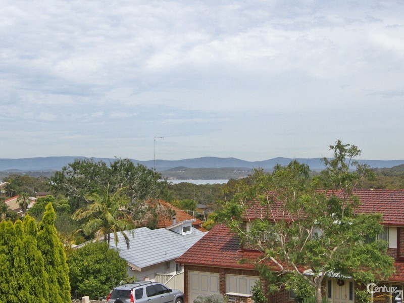 9 Warwick Way, Valentine NSW 2280