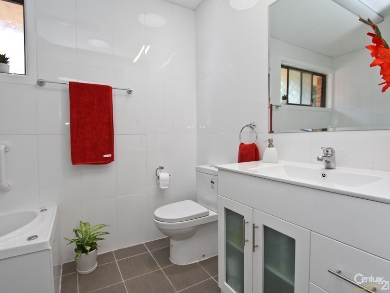 26 Lindsay Avenue, Valentine NSW 2280