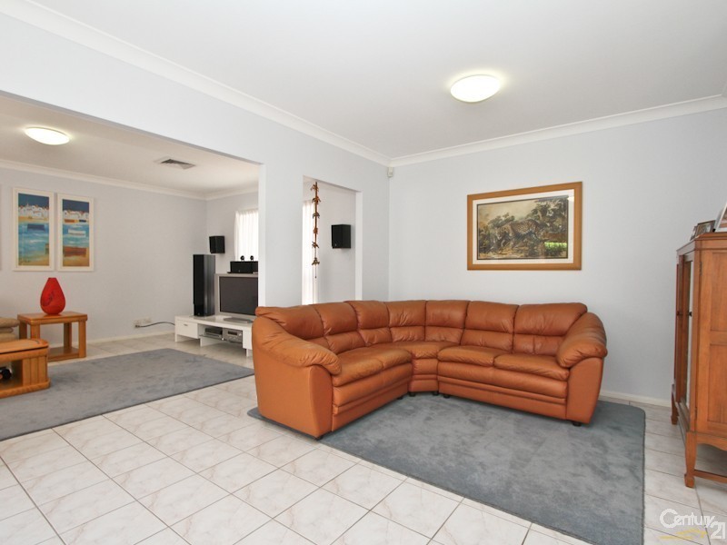 7 Boatmans Row, Eleebana NSW 2282