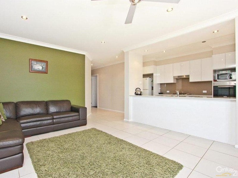 34 Ripon Way, Macquarie Hills NSW 2285