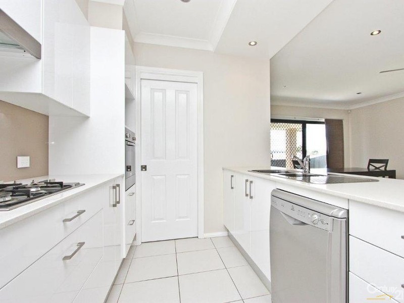 34 Ripon Way, Macquarie Hills NSW 2285