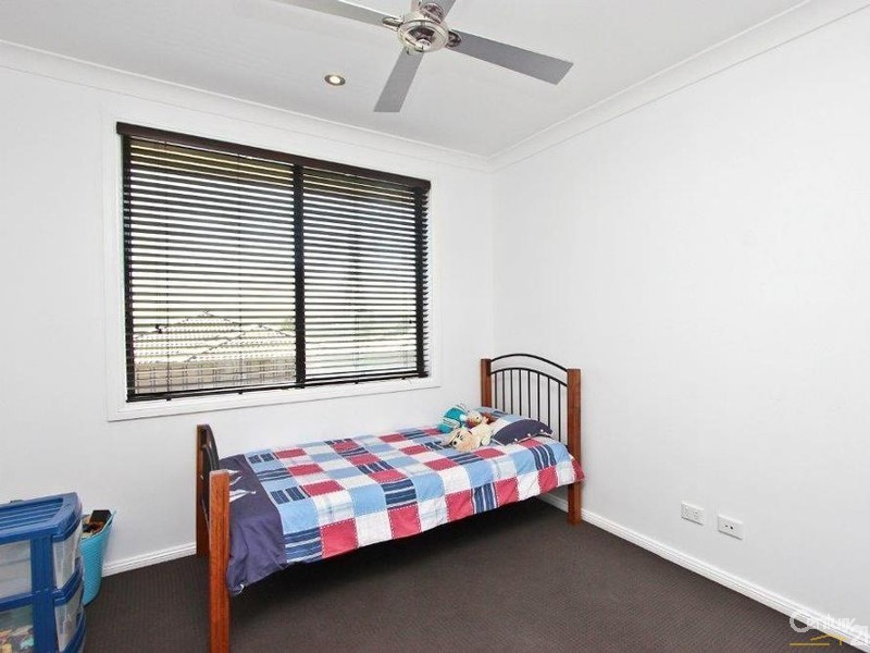 34 Ripon Way, Macquarie Hills NSW 2285