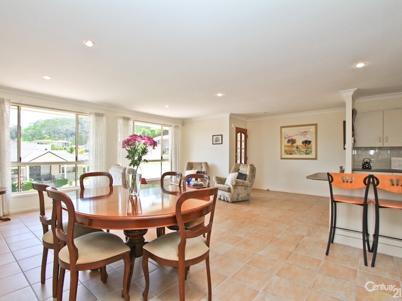 1 Forrester Close, Warners Bay NSW 2282