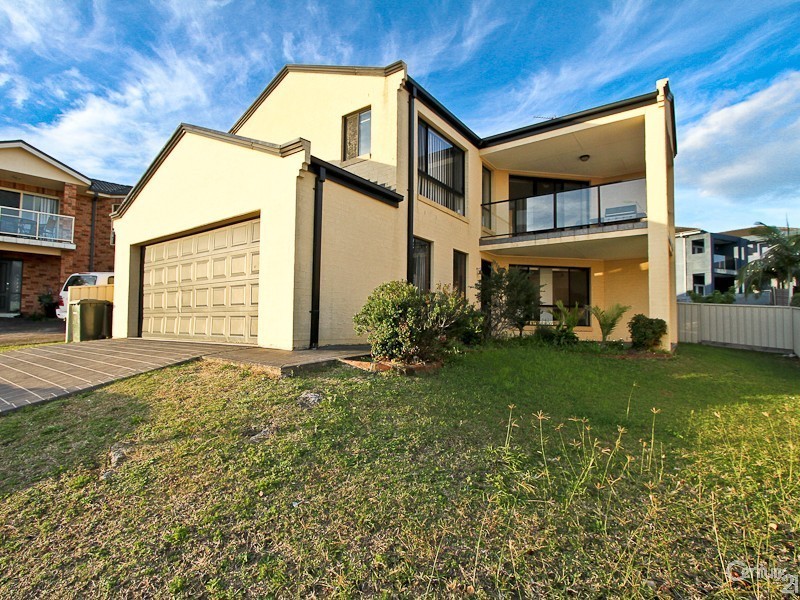 69 Geraldton Drive, Redhead NSW 2290