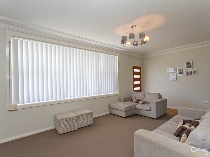 15 Tallawalla Road, Valentine NSW 2280