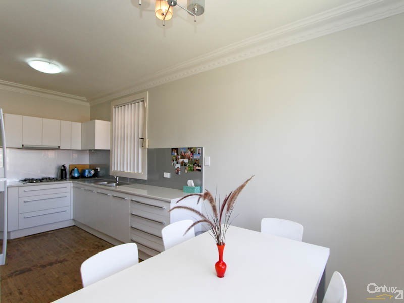 15 Tallawalla Road, Valentine NSW 2280