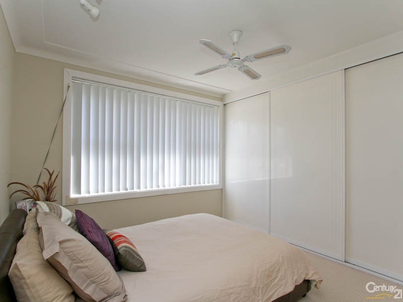 15 Tallawalla Road, Valentine NSW 2280