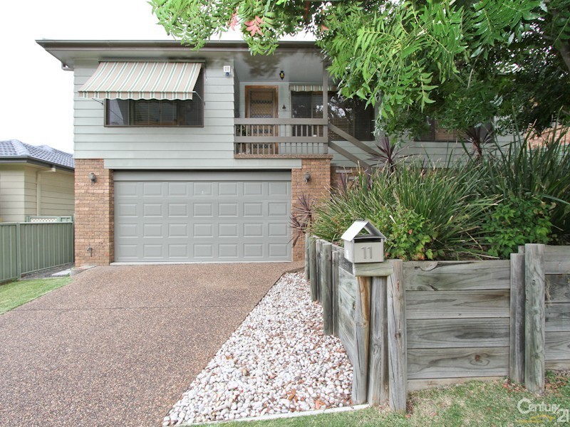 11 Moola Avenue, Valentine NSW 2280