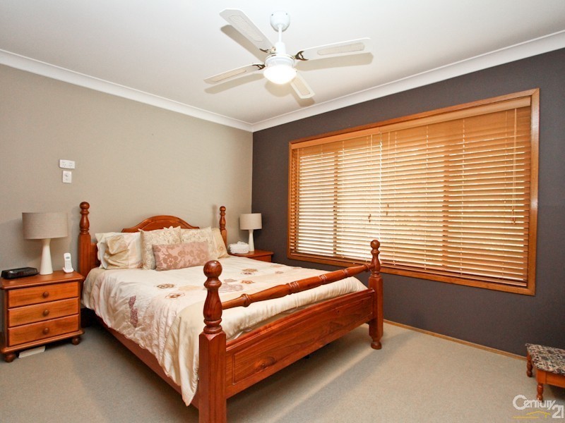 11 Moola Avenue, Valentine NSW 2280