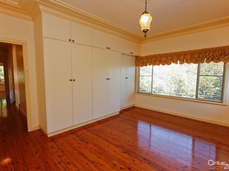 37 Croft Road, Eleebana NSW 2282