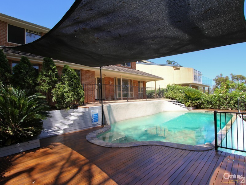 5 Pannamena Crescent, Eleebana NSW 2282