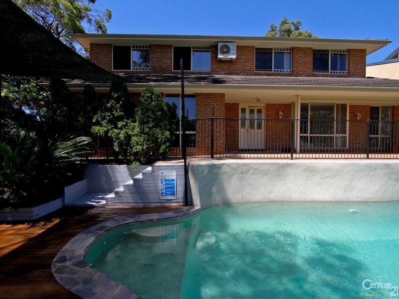 5 Pannamena Crescent, Eleebana NSW 2282