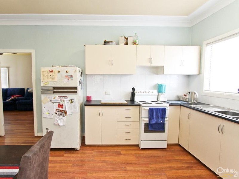 73 Medcalf Street, Warners Bay NSW 2282