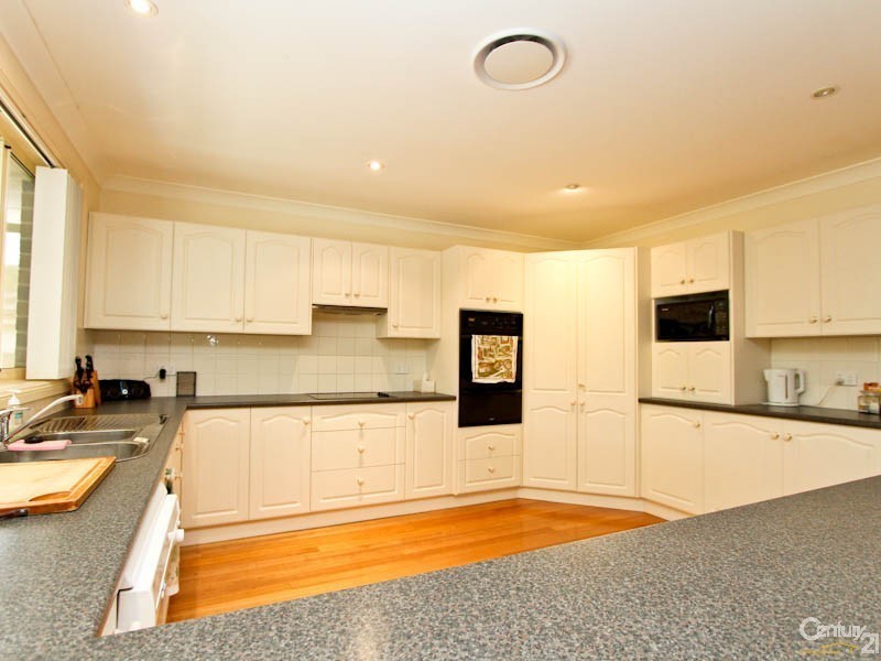 20 Crusade Close, Valentine NSW 2280