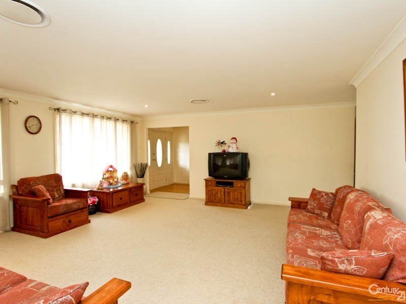 20 Crusade Close, Valentine NSW 2280