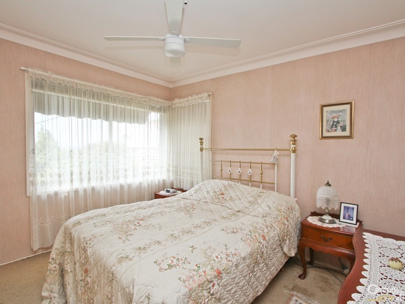 4 Albert Street, Valentine NSW 2280
