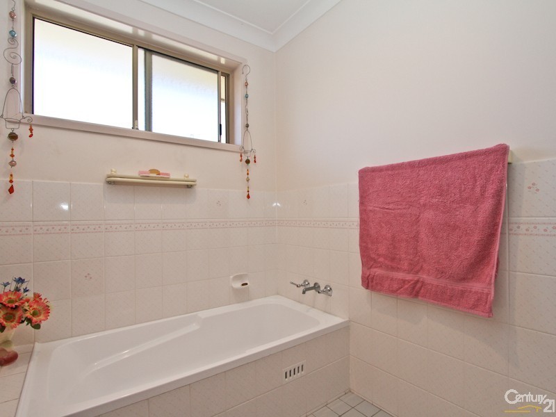 28 Aurora Court, Warners Bay NSW 2282